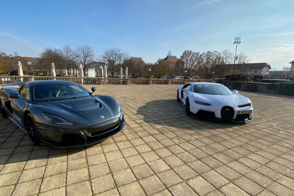 Macron and Plenkovic check out Rimac and Bugatti cars - N1