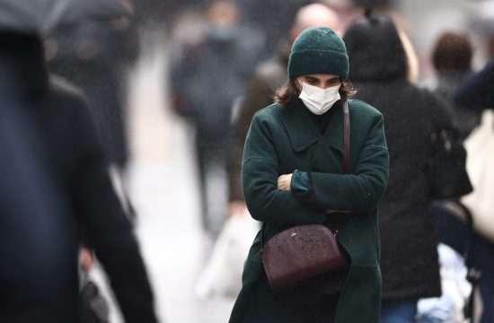covid, koronavirus, Pariz, Francuska, maska, zaštitne maske