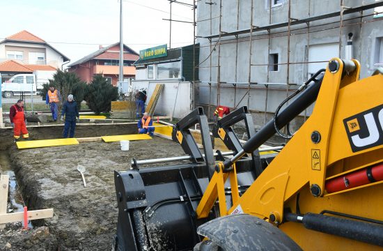 obnova nakon potresa, zamjenska kuća