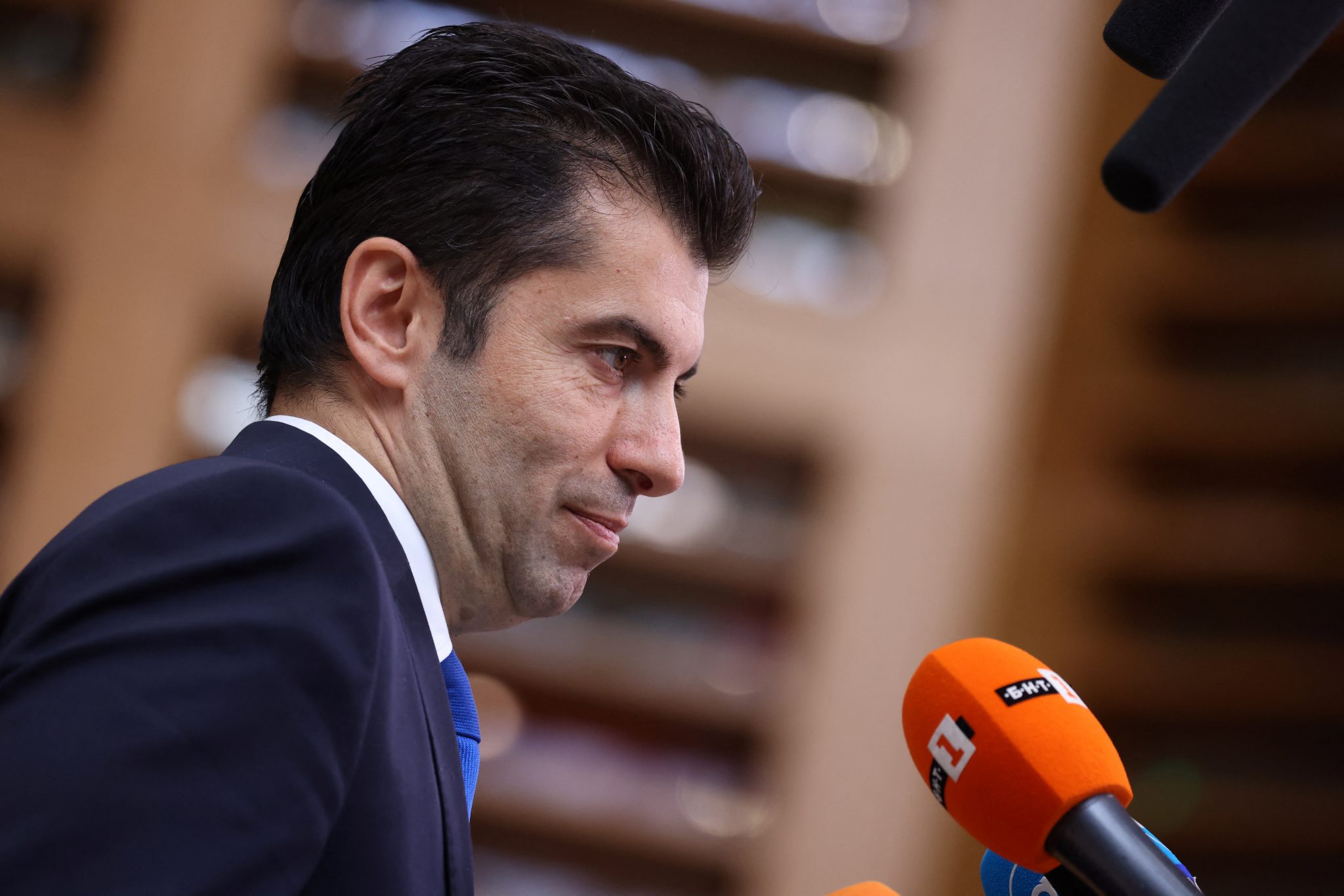 Политик болгарии. Премьер министр израиля 2022. Премьер болгарии петков. Министр болгарии петков. Премьер министр болгарии фото.