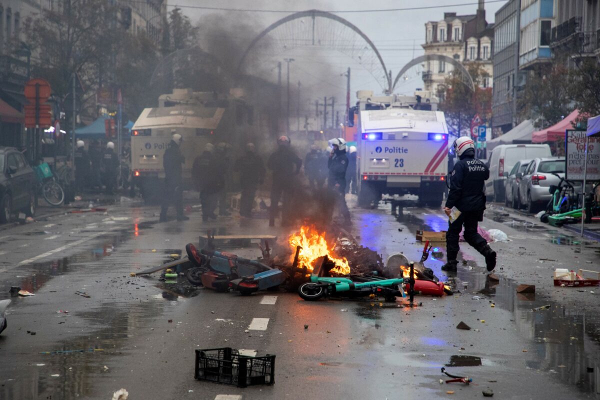 FOTO Neredi nakon utakmice: Sukob marokanskih navijača i belgijske policije