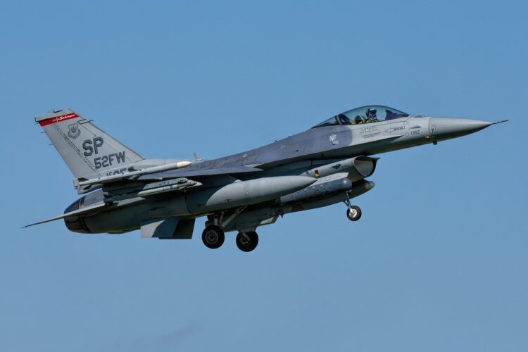 Danska i Nizozemska šalju zrakoplove F-16 Ukrajini.