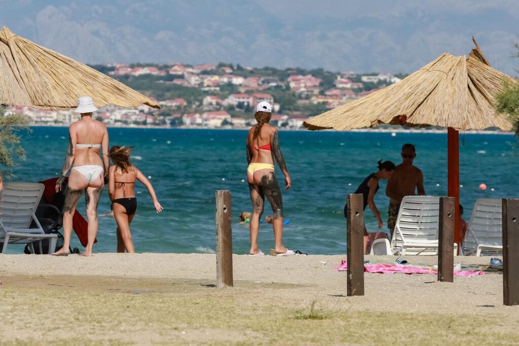 Prekrasna plaža i ljekovito blato: Obožavaju je i odrasli i djeca.