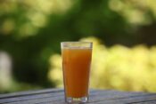 Dvije čaše ovog voćnog soka dnevno mogle bi sniziti razinu kolesterola i krvni tlak.