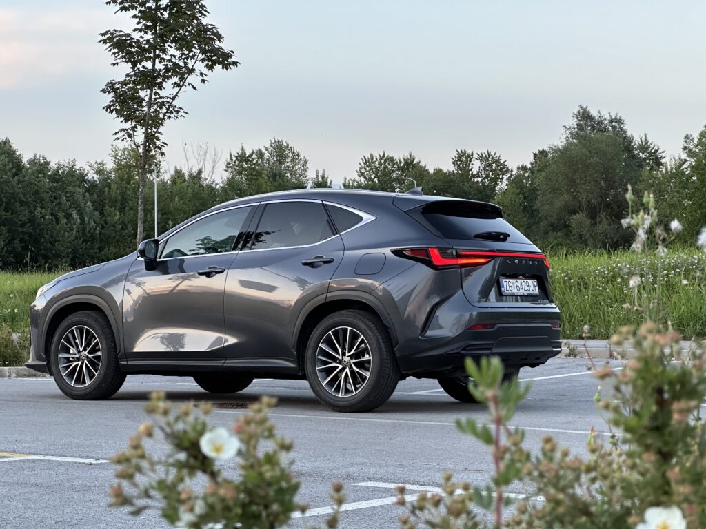 Test: Lexus NX