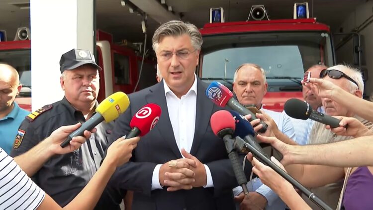 Plenković: Nisam čuo da vatrogascima fali bilo što od opreme