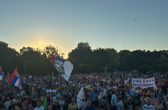 U Srbiji se nastavljaju prosvjedi protiv litija: Nismo njemačka kolonija!