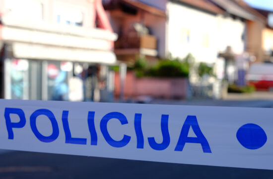 Policija