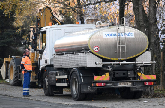 Dijelovi Zagreba zbog puknuća cjevovoda ostali bez vode