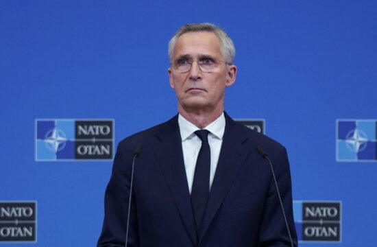 Stoltenberg: NATO je mogao učiniti više da spriječi rat u Ukrajini