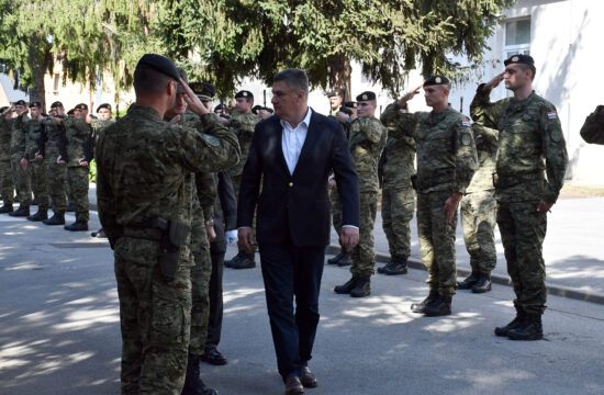 Zoran Milanović i hrvatski vojnici