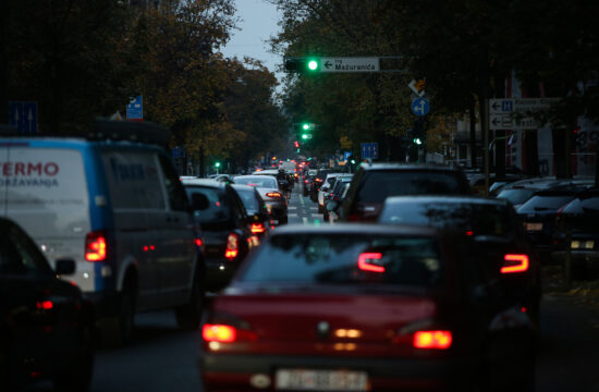 prometna gužva na zelenom valu u Zagrebu