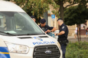 Policija