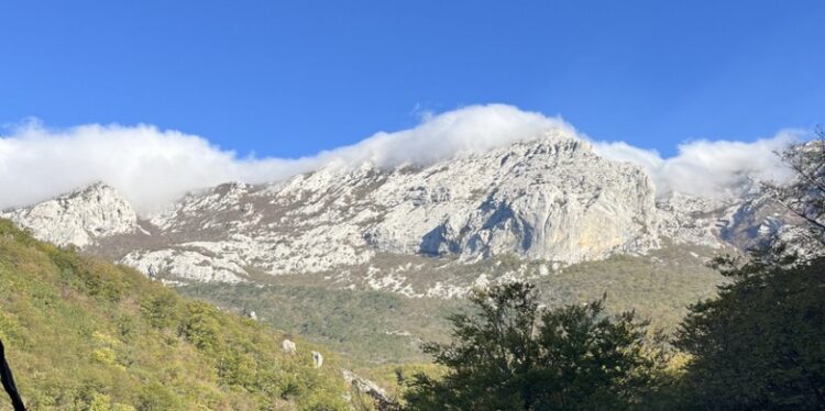 velebit, planina, planinski vrh, oblaci, nebo