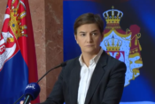 ana brnabić za govornicom