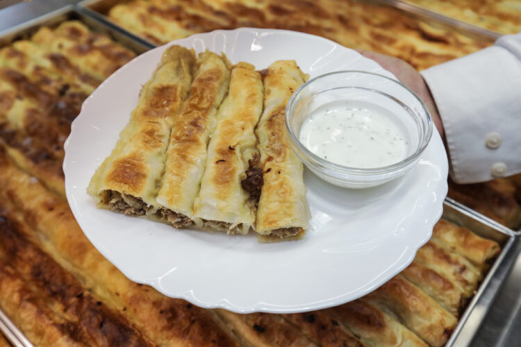 Burek s mesom