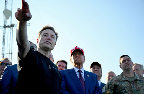 Elon Musk i Donald Trump na lansiranju SpaceX-a u Texasu.