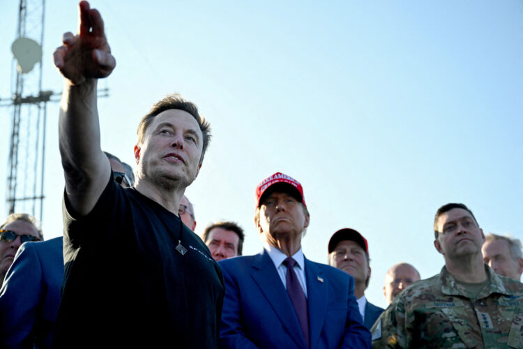 Elon Musk i Donald Trump na lansiranju SpaceX-a u Texasu.