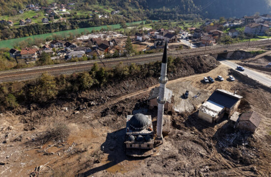 Pogled iz zraka na selo Donja Jablanica mjesec dana nakon razornih poplava i klizišta