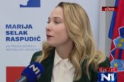 Marija Selak Raspudić ISPRED HRVATSKE zastave