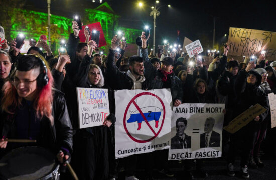 Prosvjedi u Bukureštu protiv Calina Georgescua.