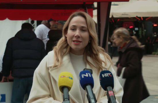 Marija Selak Raspudić na novinarskoj pressici