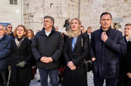 Andrej Plenković i Dragan Primorac sudjelovali su na svečanom otvorenju znanstvene knjižare M. Marul