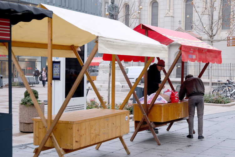 štandovi za skupljanje potpisa u zagrebu