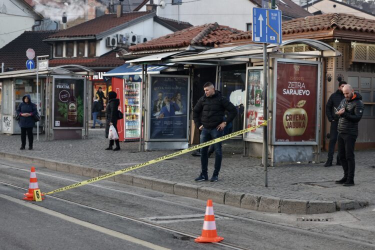 policija na ulici sarajeva