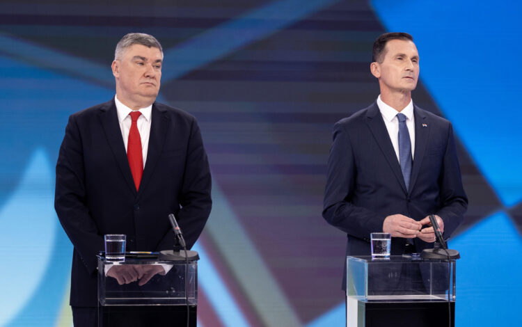 Dragan Primorac i Zoran Milanović na predizbornom sučeljavanju na HRT-u stoje jedan pored drugoga