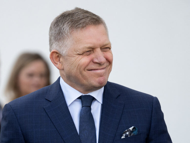 robert fico s osmijehom na licu