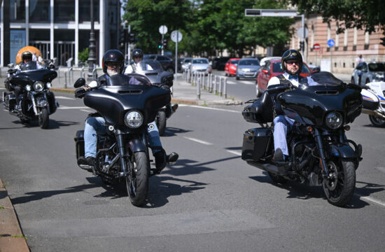 motociklisti na cesti u zagrebu